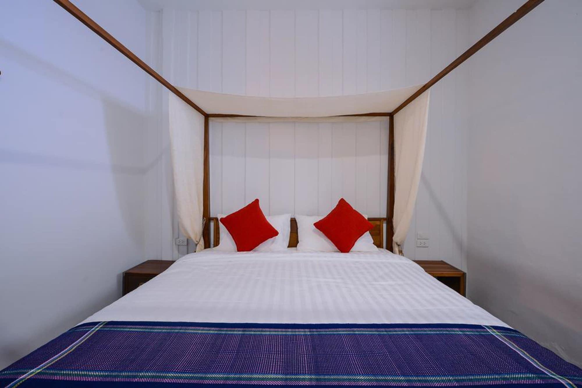 Bed and Breakfast Neighbor Phuthon Bangkok Esterno foto